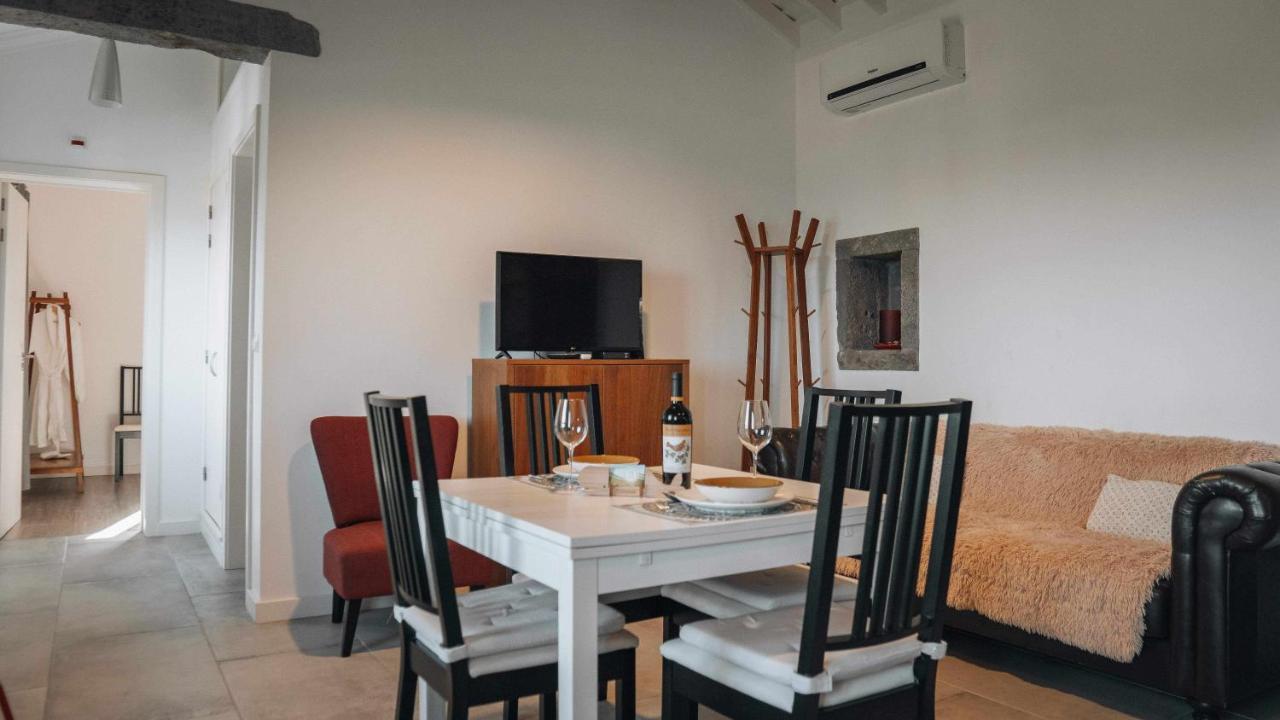 Casas do Forneiro A Casa Casa para casal com piscina e vista magnífica Nordeste  Exterior foto